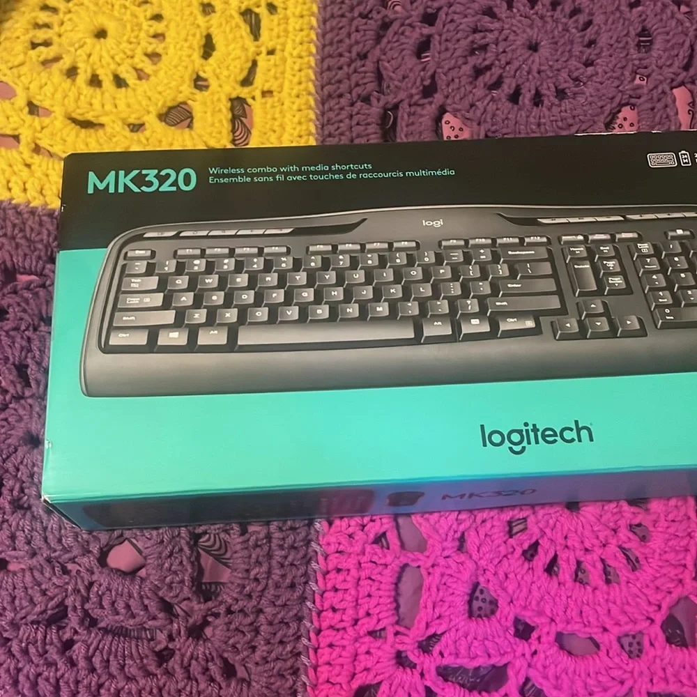 Logitech MK320 Black Wireless Combo w/ Media Shortcuts Keyboard & Mouse $35 NIB